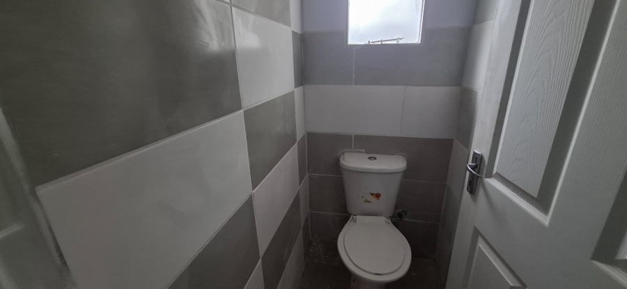 7 Bedroom Property for Sale in Eloffsdal Gauteng