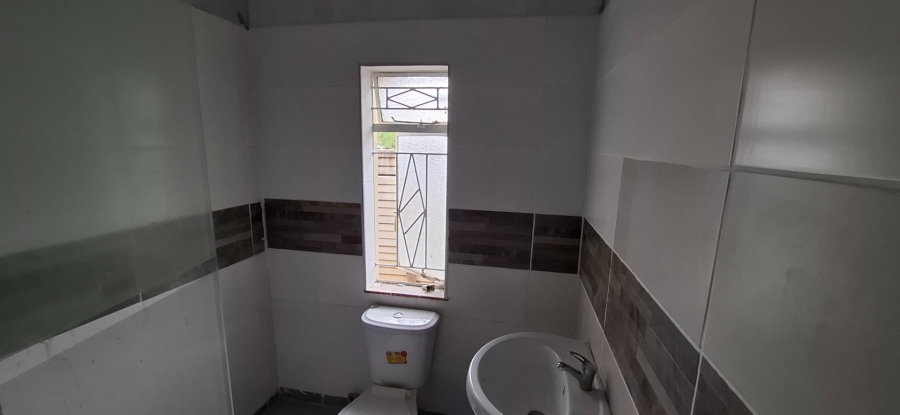 7 Bedroom Property for Sale in Eloffsdal Gauteng