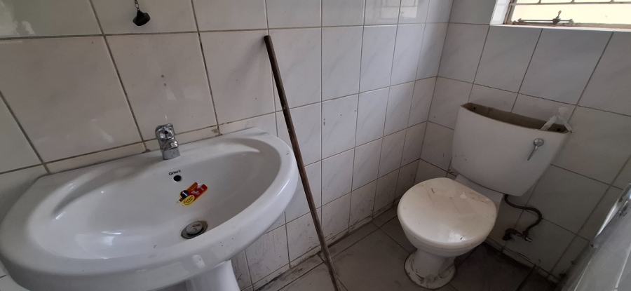 7 Bedroom Property for Sale in Eloffsdal Gauteng