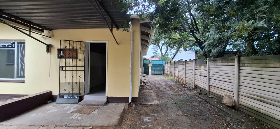 7 Bedroom Property for Sale in Eloffsdal Gauteng