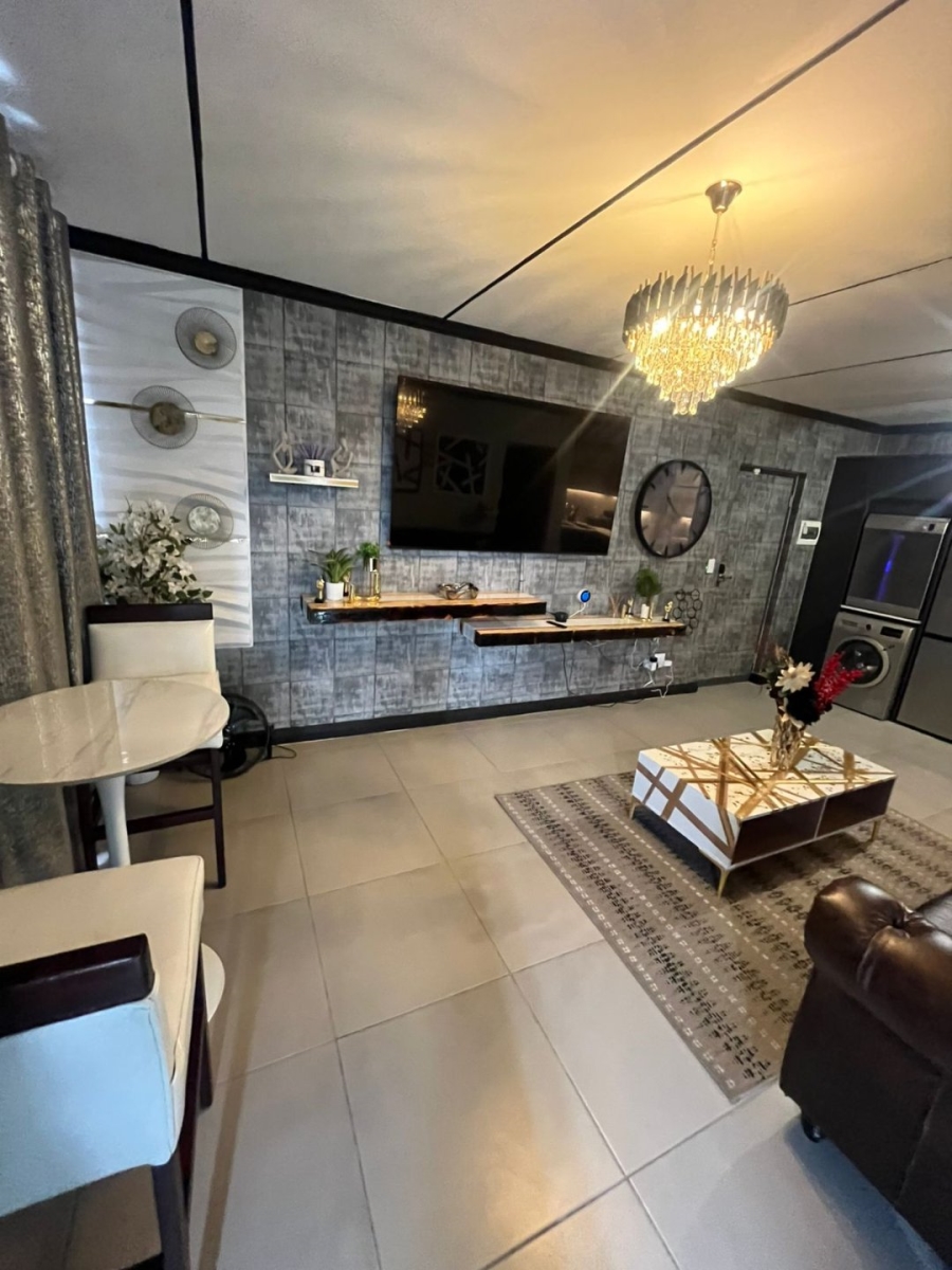 1 Bedroom Property for Sale in Carlswald Gauteng