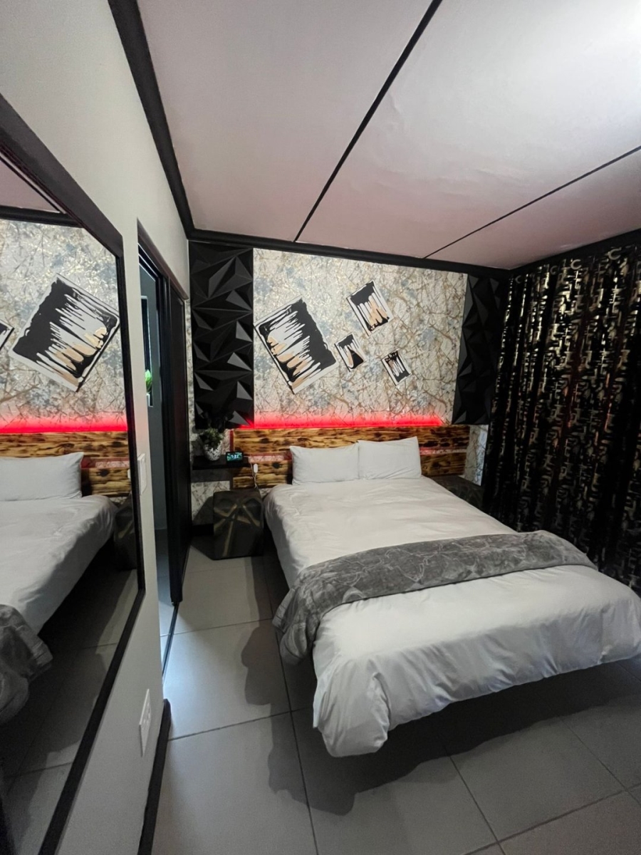 1 Bedroom Property for Sale in Carlswald Gauteng