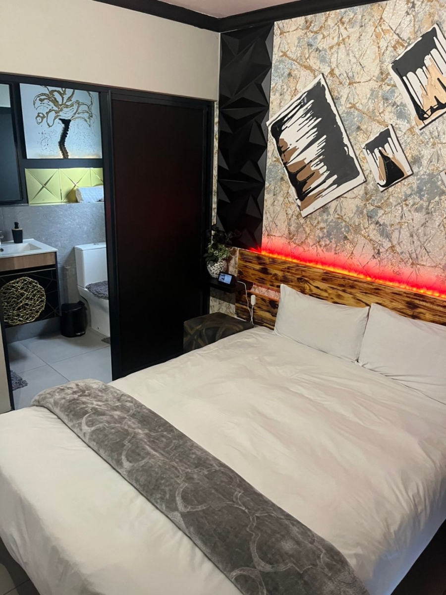 1 Bedroom Property for Sale in Carlswald Gauteng