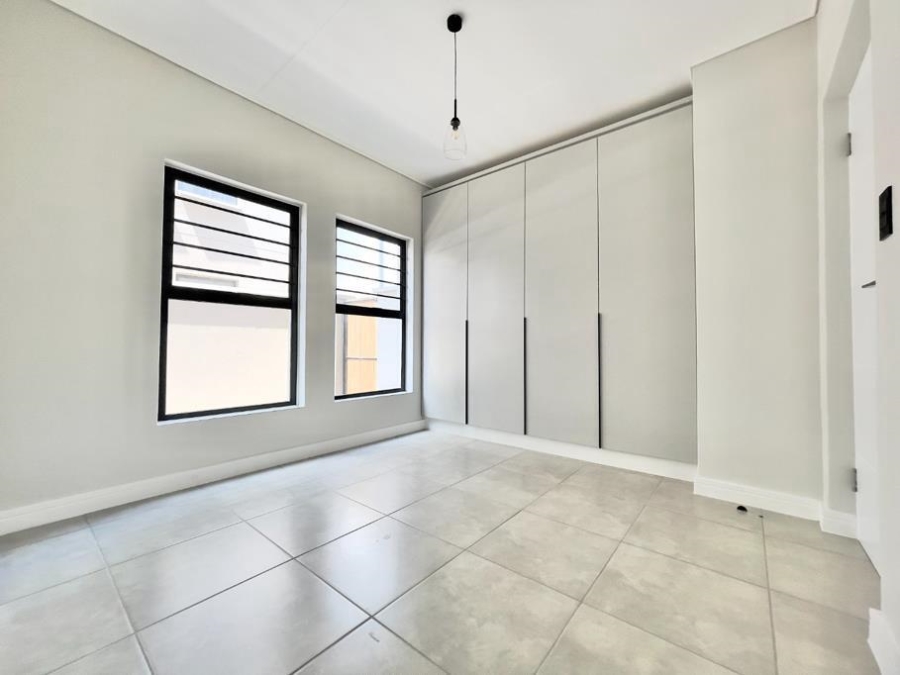 3 Bedroom Property for Sale in Waterfall Gauteng