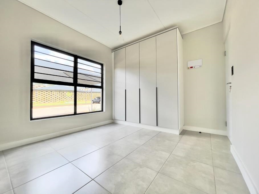 3 Bedroom Property for Sale in Waterfall Gauteng
