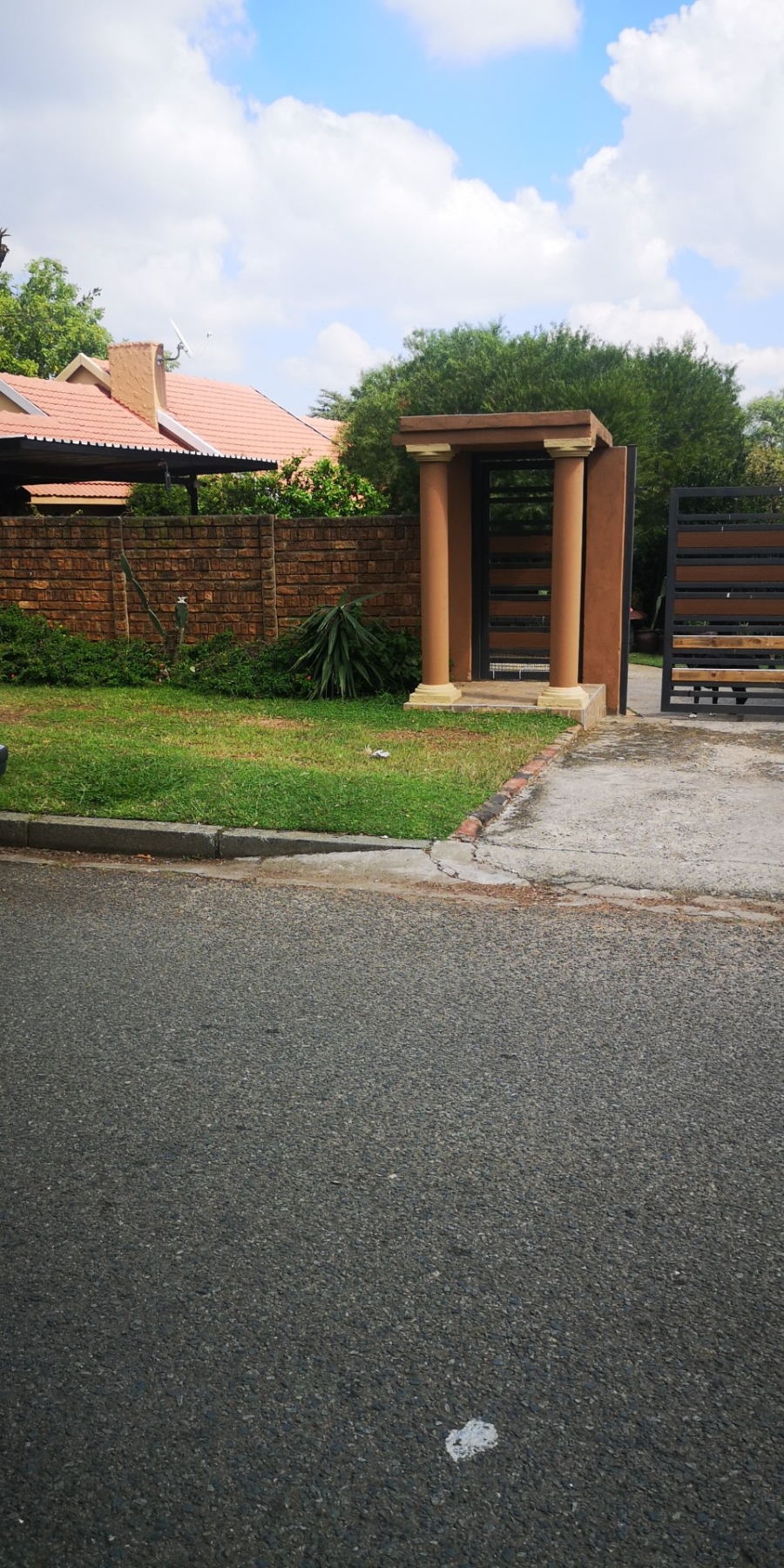 3 Bedroom Property for Sale in Illiondale Gauteng