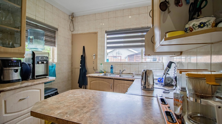 3 Bedroom Property for Sale in Illiondale Gauteng