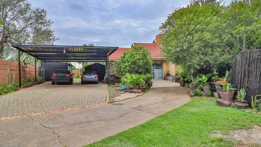 3 Bedroom Property for Sale in Illiondale Gauteng