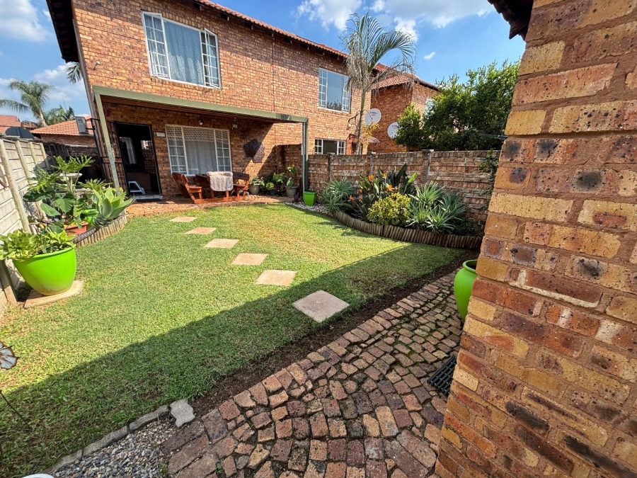 2 Bedroom Property for Sale in Annlin Gauteng
