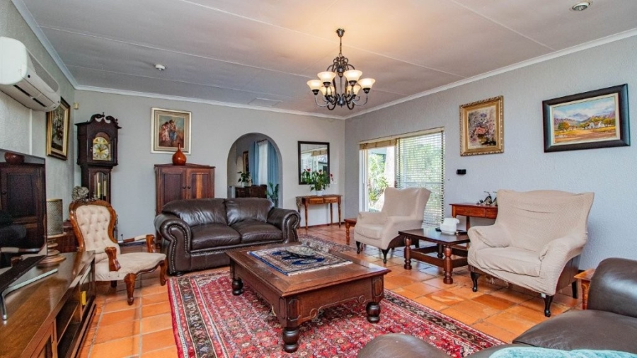 3 Bedroom Property for Sale in Bonaero Park Gauteng