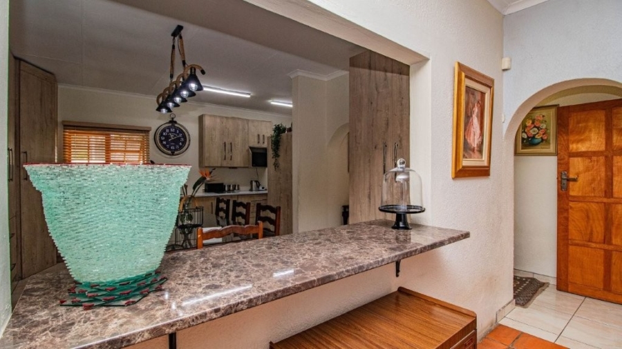 3 Bedroom Property for Sale in Bonaero Park Gauteng