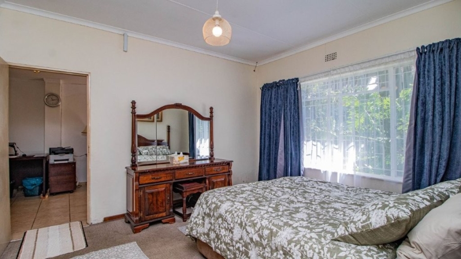 3 Bedroom Property for Sale in Bonaero Park Gauteng