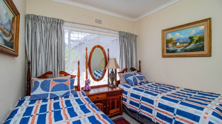 3 Bedroom Property for Sale in Bonaero Park Gauteng