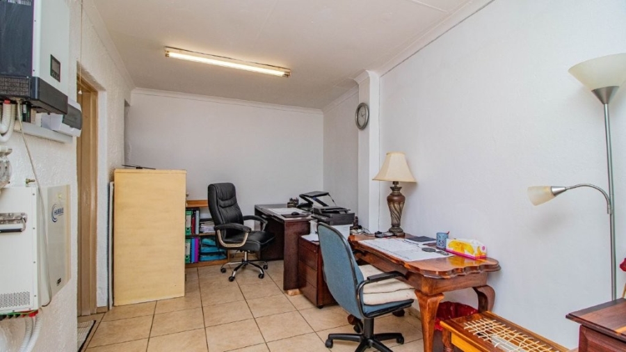 3 Bedroom Property for Sale in Bonaero Park Gauteng