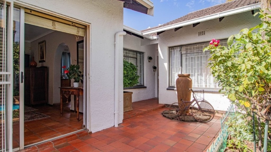 3 Bedroom Property for Sale in Bonaero Park Gauteng