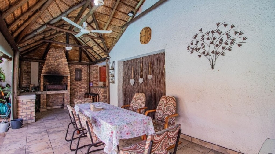 3 Bedroom Property for Sale in Bonaero Park Gauteng