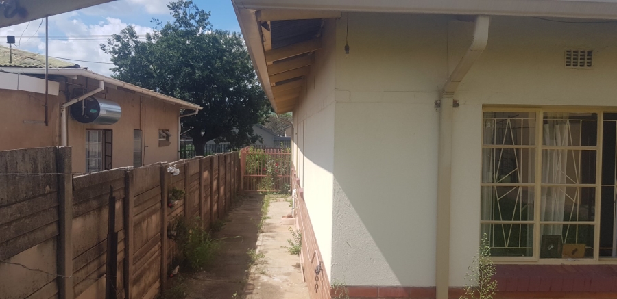 4 Bedroom Property for Sale in Pretoria Gardens Gauteng