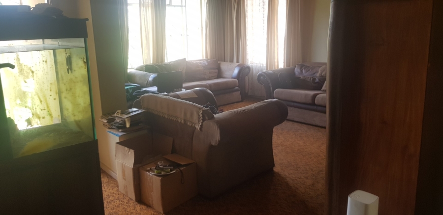 4 Bedroom Property for Sale in Pretoria Gardens Gauteng