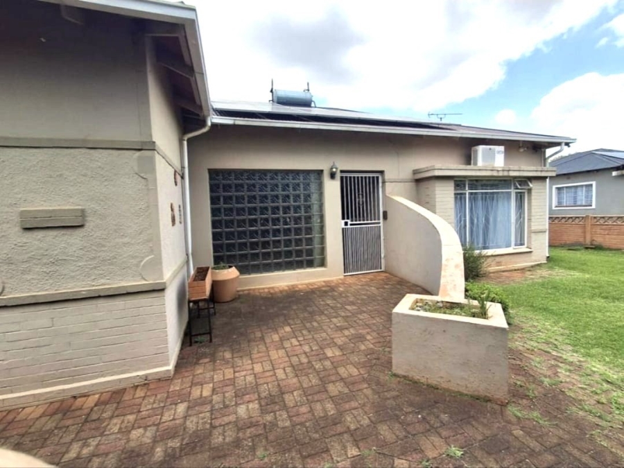 4 Bedroom Property for Sale in Brenthurst Gauteng