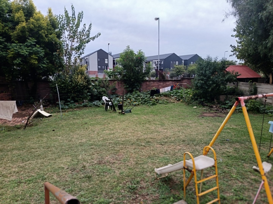 3 Bedroom Property for Sale in Noordwyk Gauteng