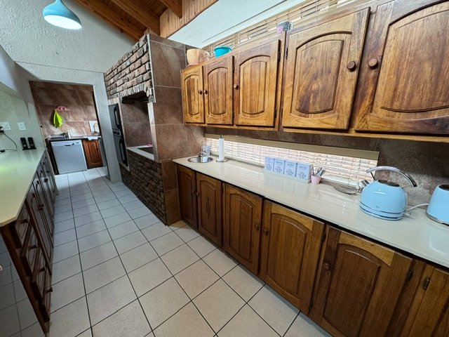 4 Bedroom Property for Sale in Edleen Gauteng