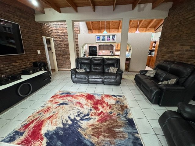 4 Bedroom Property for Sale in Edleen Gauteng