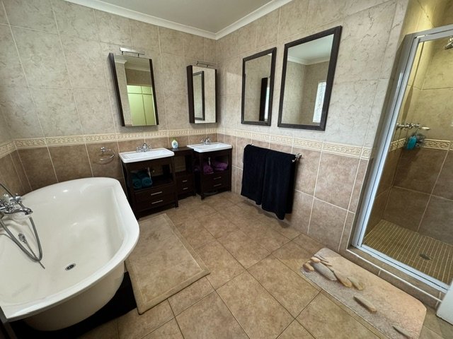 4 Bedroom Property for Sale in Edleen Gauteng