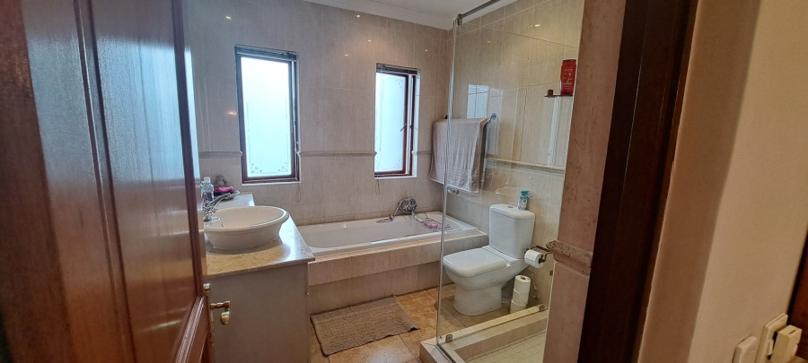 To Let 3 Bedroom Property for Rent in Bedfordview Gauteng