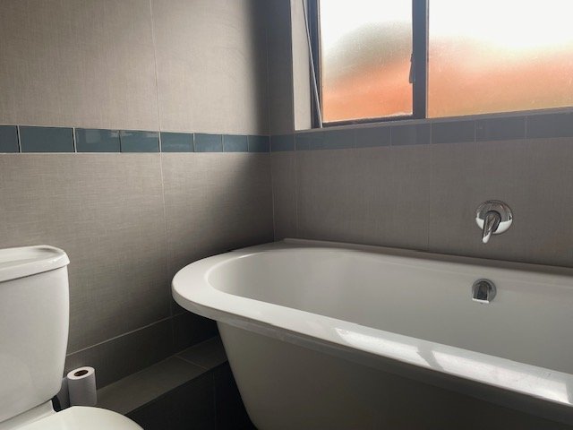2 Bedroom Property for Sale in Glenvista Gauteng