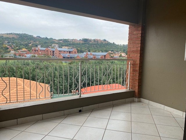 2 Bedroom Property for Sale in Glenvista Gauteng