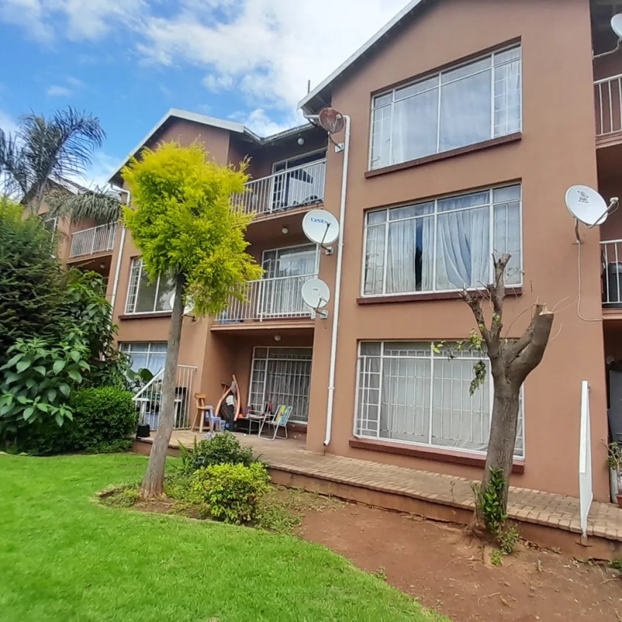 2 Bedroom Property for Sale in Florida Gauteng
