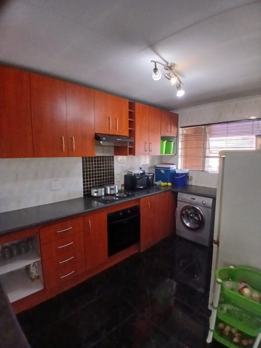 2 Bedroom Property for Sale in Florida Gauteng
