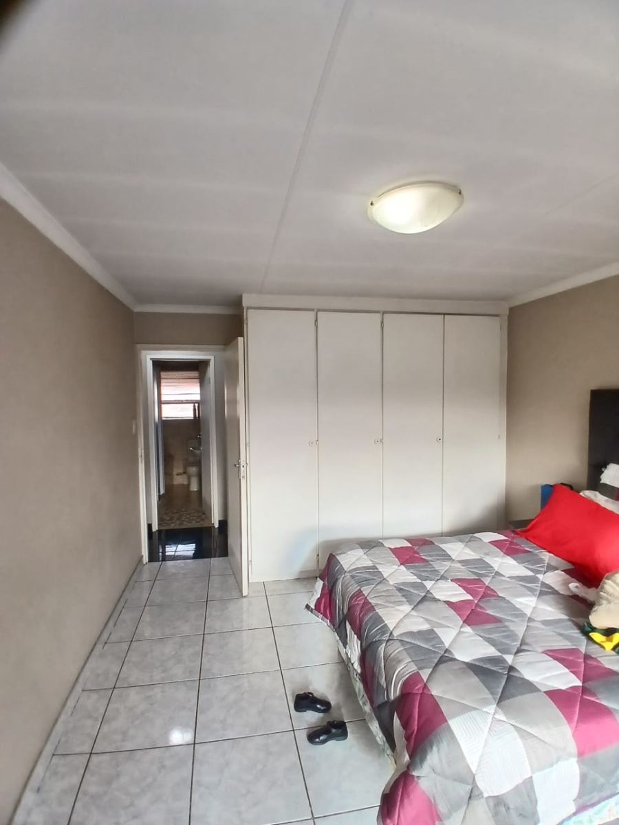 2 Bedroom Property for Sale in Florida Gauteng