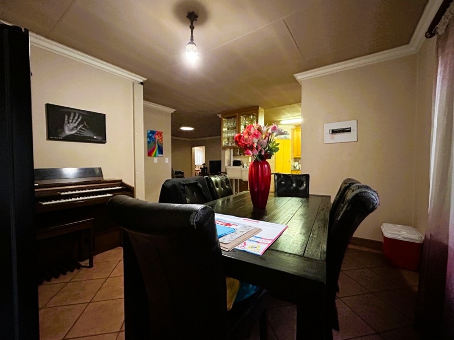 5 Bedroom Property for Sale in Highveld Gauteng