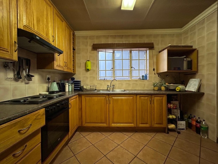 5 Bedroom Property for Sale in Highveld Gauteng