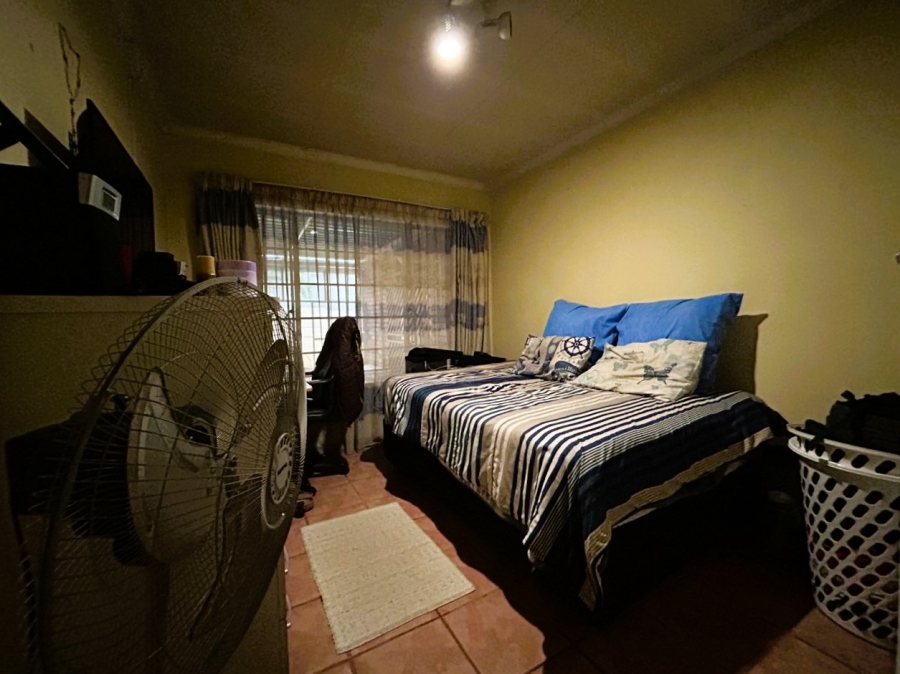 5 Bedroom Property for Sale in Highveld Gauteng
