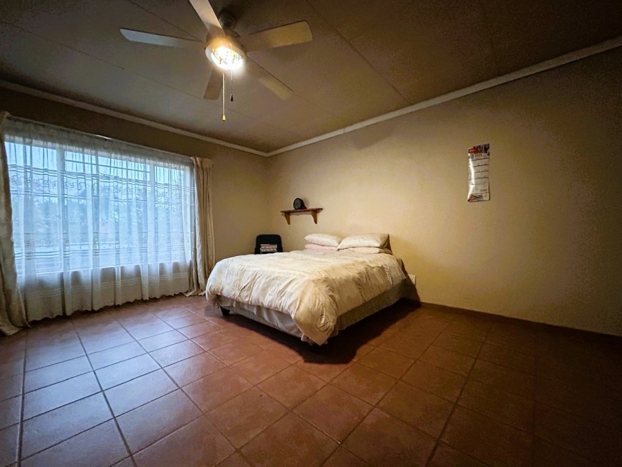 5 Bedroom Property for Sale in Highveld Gauteng