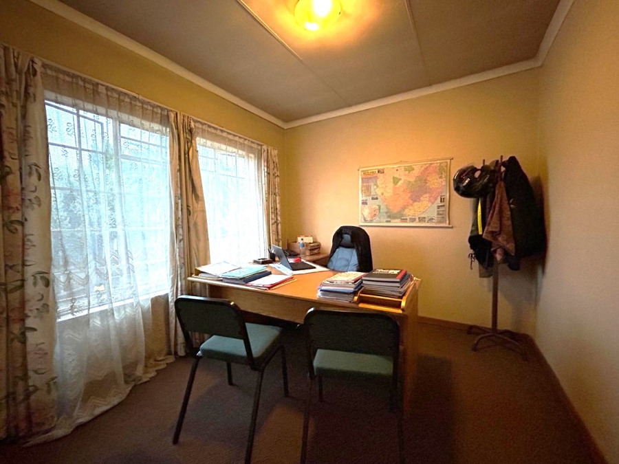 5 Bedroom Property for Sale in Highveld Gauteng