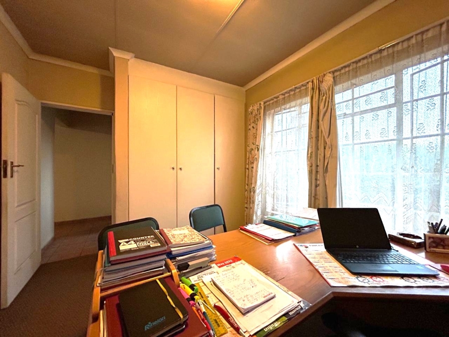 5 Bedroom Property for Sale in Highveld Gauteng