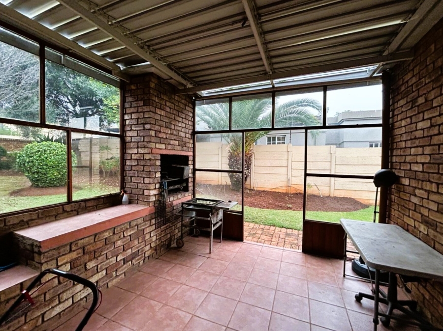 5 Bedroom Property for Sale in Highveld Gauteng