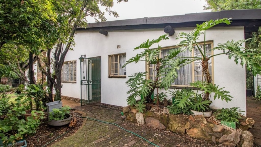 6 Bedroom Property for Sale in Cresslawn Gauteng