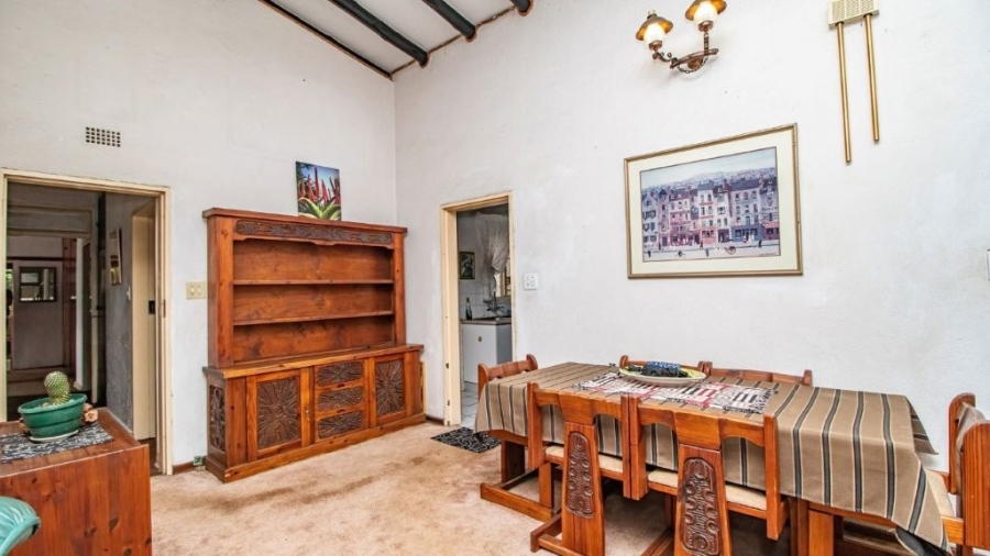 6 Bedroom Property for Sale in Cresslawn Gauteng