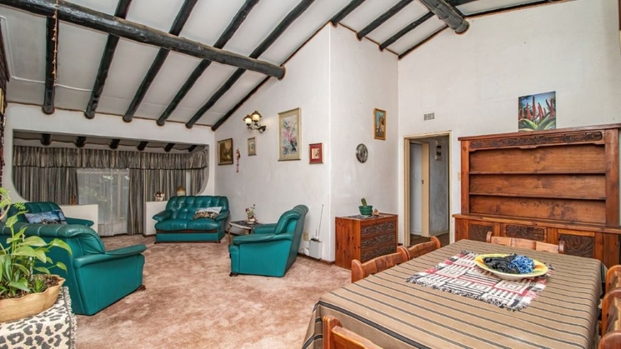 6 Bedroom Property for Sale in Cresslawn Gauteng