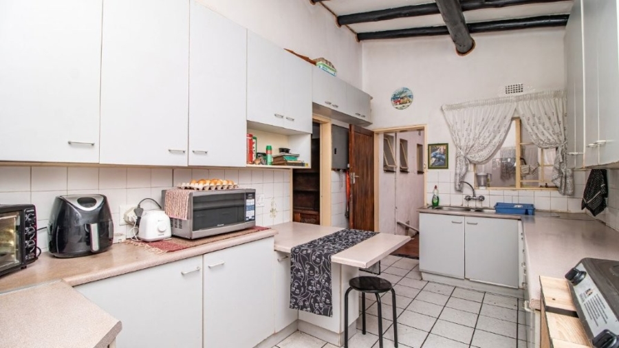 6 Bedroom Property for Sale in Cresslawn Gauteng