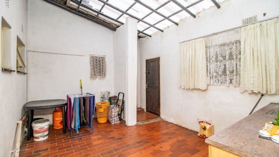 6 Bedroom Property for Sale in Cresslawn Gauteng