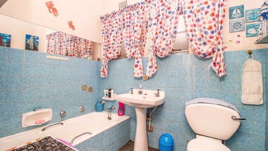 6 Bedroom Property for Sale in Cresslawn Gauteng