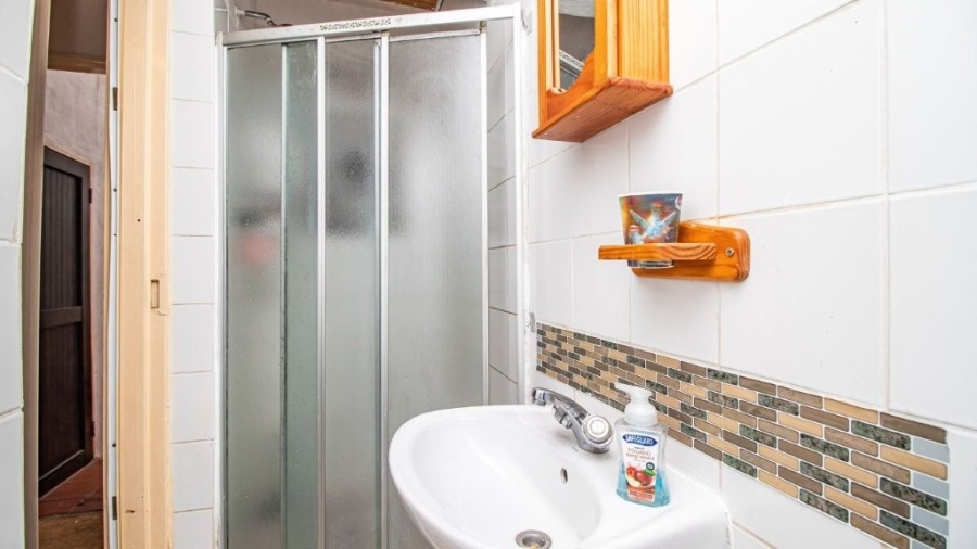 6 Bedroom Property for Sale in Cresslawn Gauteng