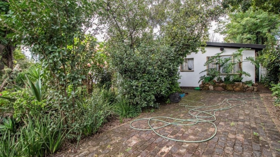 6 Bedroom Property for Sale in Cresslawn Gauteng