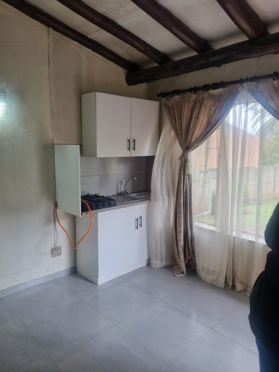 1 Bedroom Property for Sale in Birch Acres Gauteng