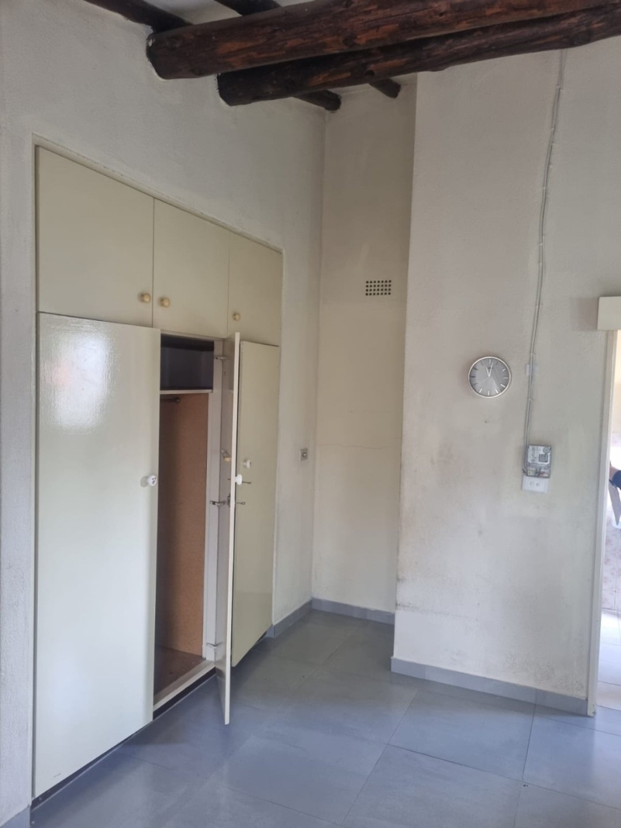 1 Bedroom Property for Sale in Birch Acres Gauteng